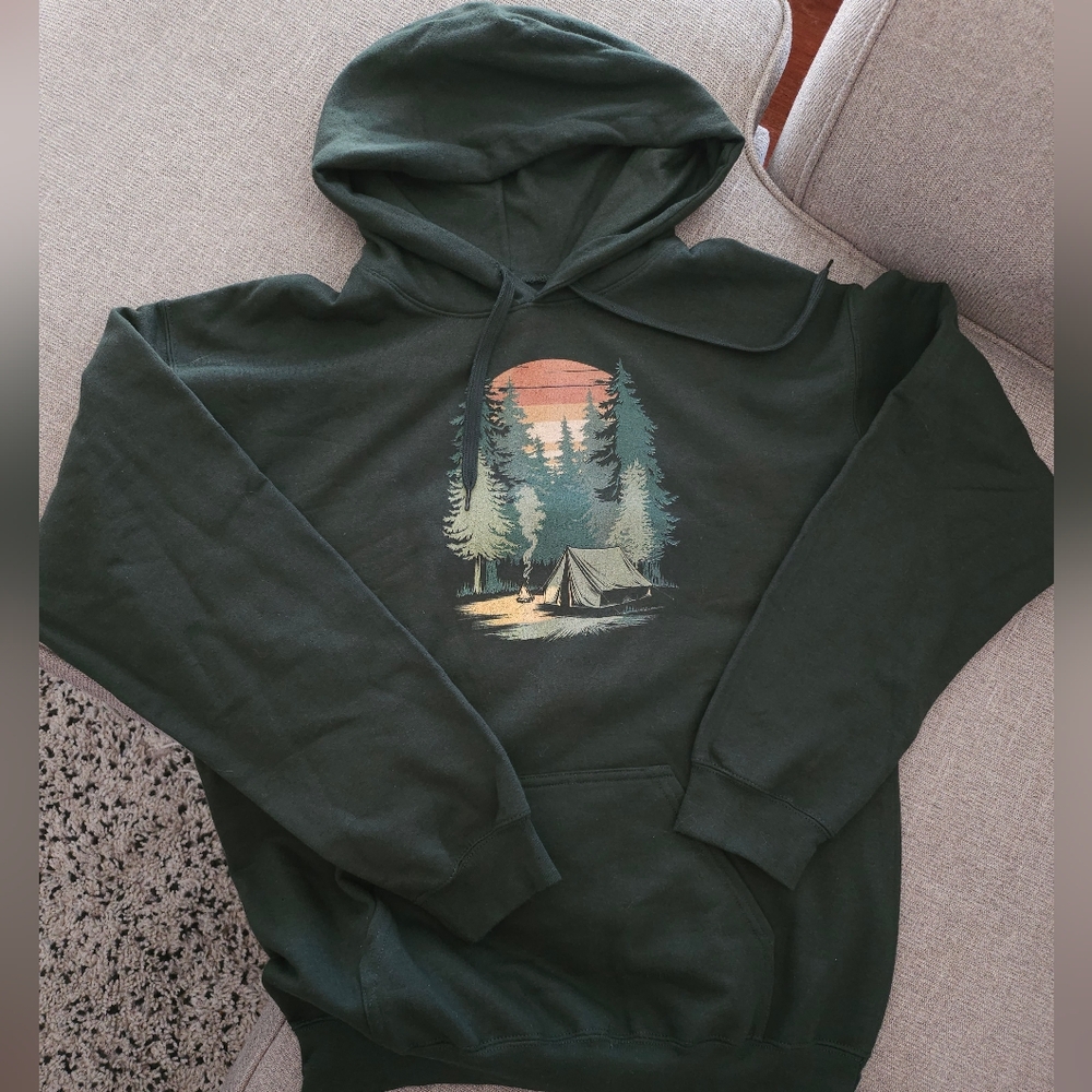 Forest Graphic Womans Hoodie - BRAND NEW